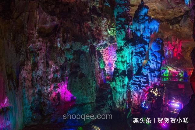 😱溶洞惊现垃圾山，张家界清洁行动震撼人心！